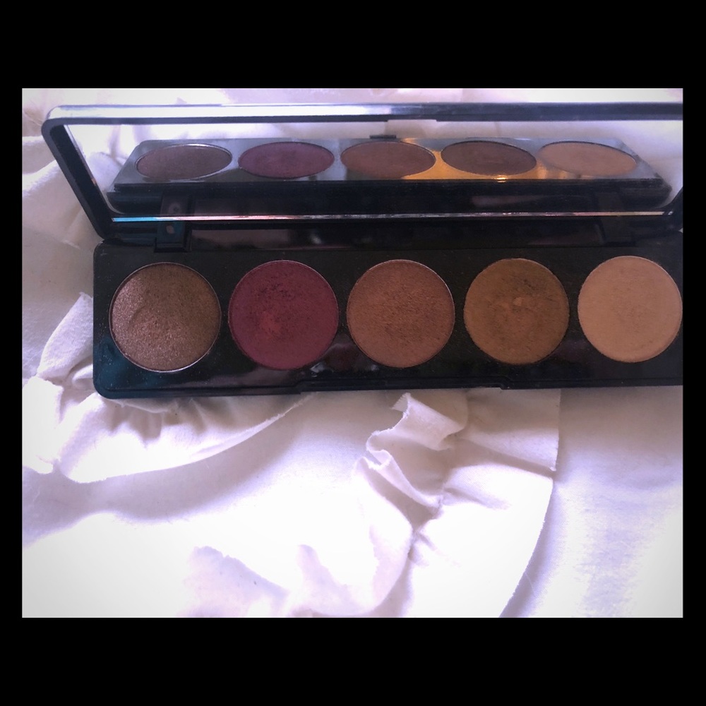Blinc Eyeshadow Palette